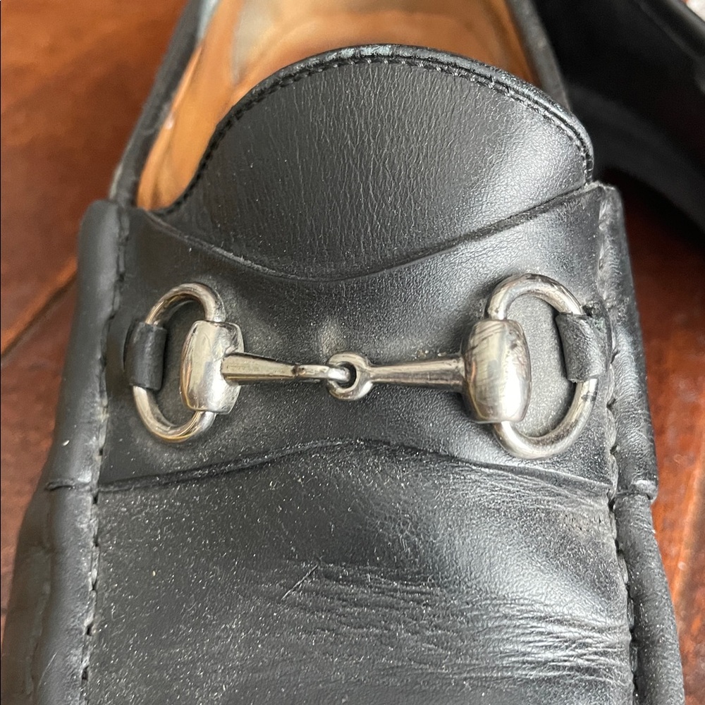 Gucci Black Leather Loafers with Metal Detail